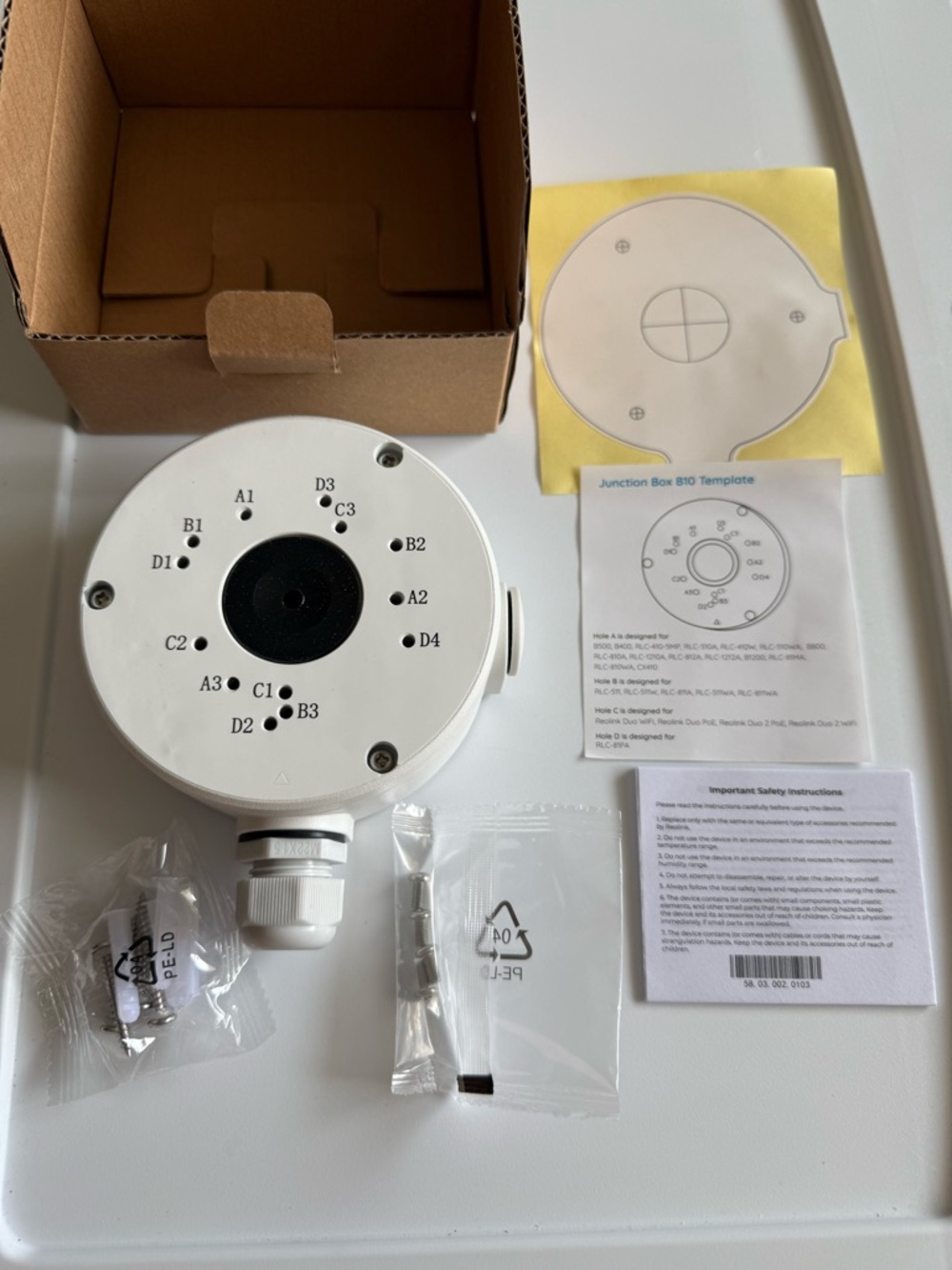 Reolink Junction Box Model B10 White